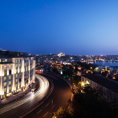 Radisson Blu Hotel Istanbul Pera Exterior photo