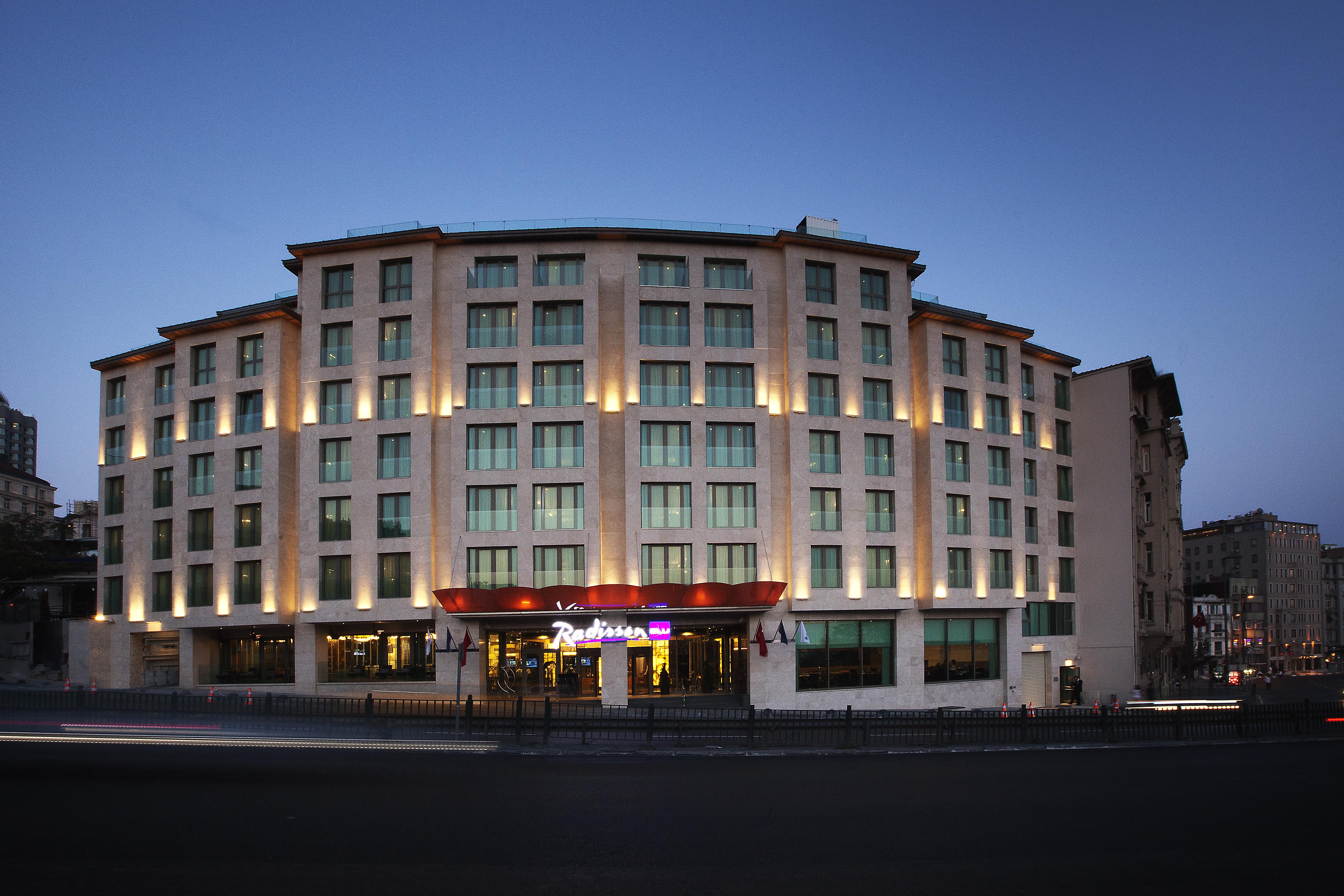 Radisson Blu Hotel Istanbul Pera Exterior photo
